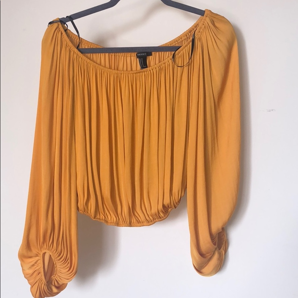 Off shoulder crop blouse